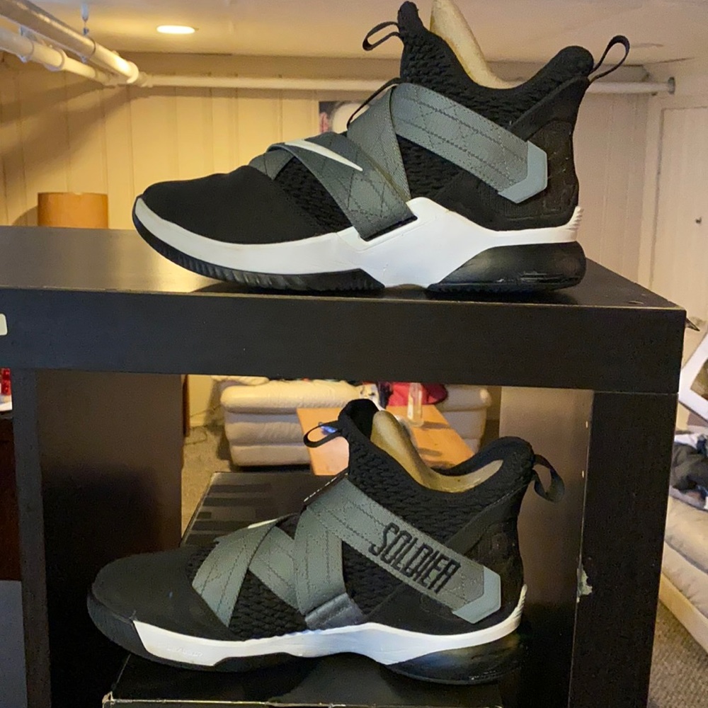 Lebron soldier XII